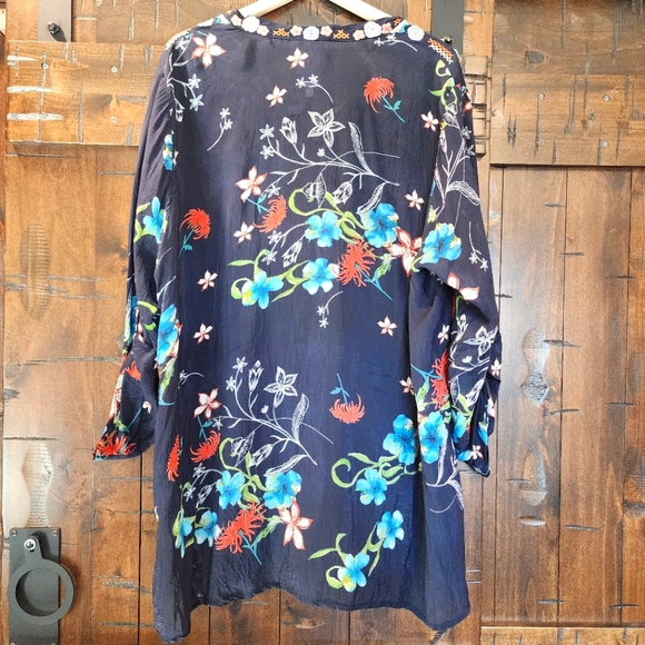 Johnny Was Plus Size Tunic 2X - Picture 4 of 6